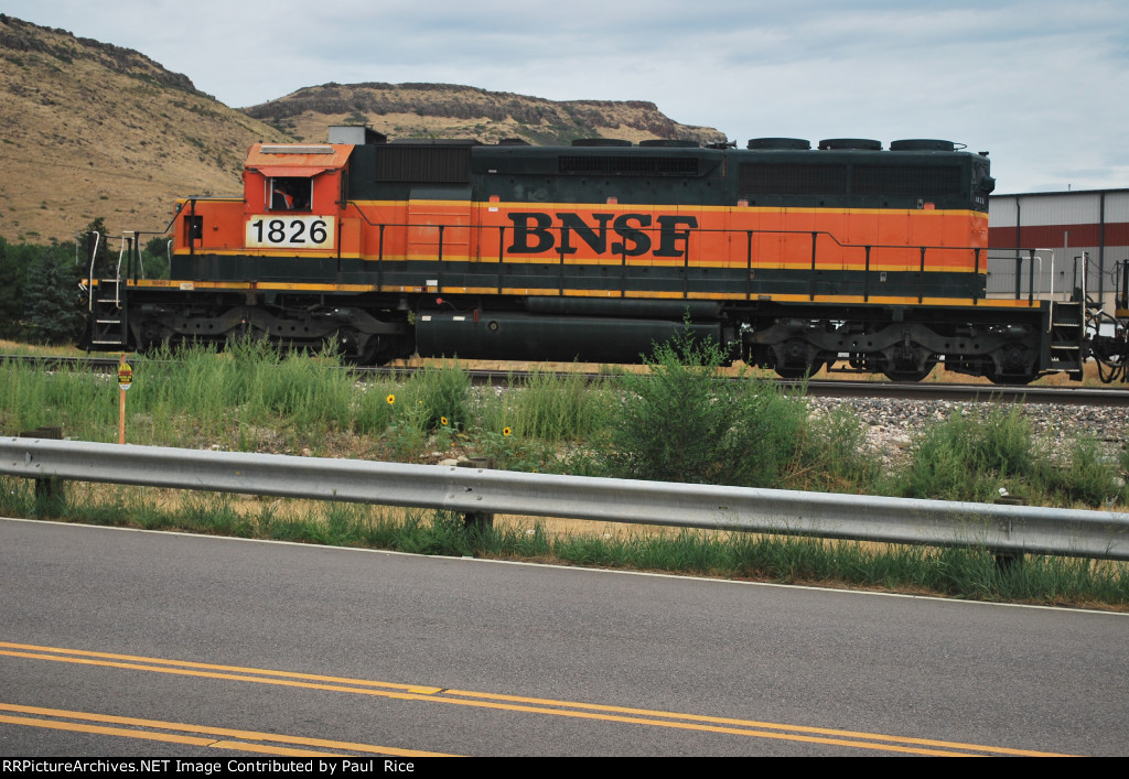 BNSF 1826